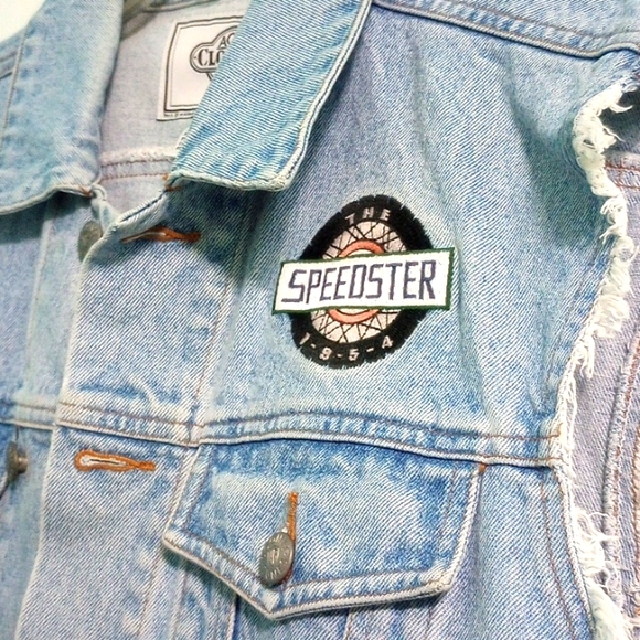 Vintage Acme Clothing Taz Tasmanian Devil Speedster Distressed Denim Vest - Picture 5 of 9